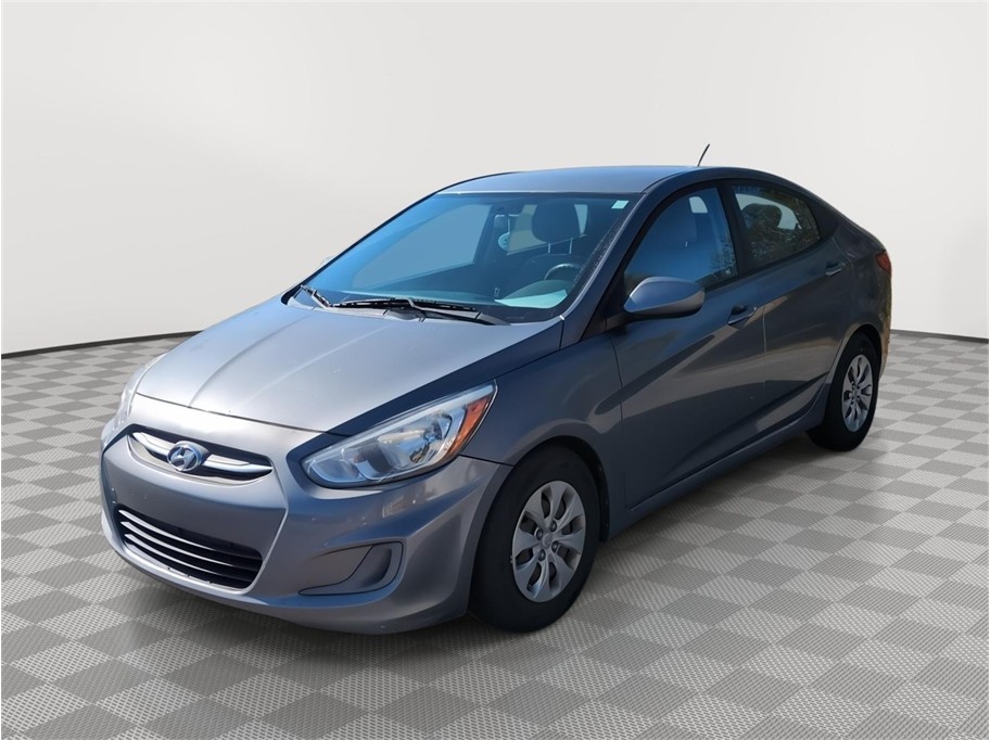 2017 Hyundai Accent SE's photo