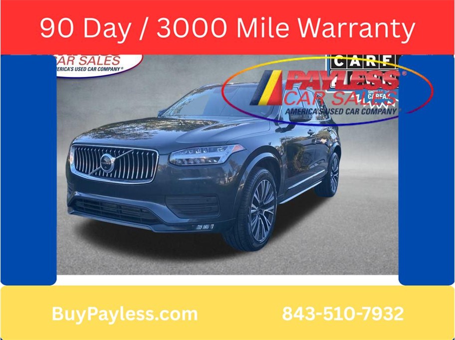 2022 Volvo XC90 Momentum's photo