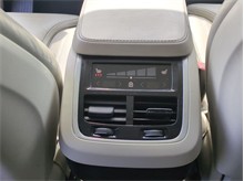 Vehicle Thumb #43