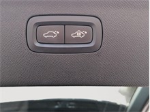 Vehicle Thumb #53