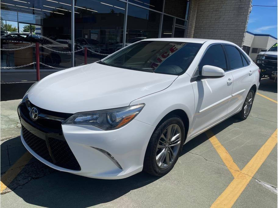 2016 Toyota Camry from Roseville AutoMaxx 