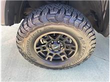 Vehicle Thumb #11
