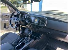 Vehicle Thumb #28