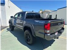 Vehicle Thumb #9