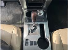 Vehicle Thumb #21