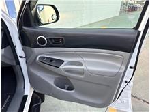 Vehicle Thumb #20