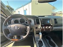 Vehicle Thumb #24