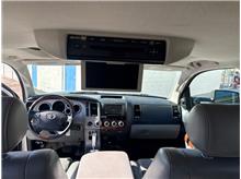 Vehicle Thumb #33