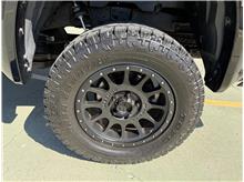 Vehicle Thumb #9