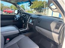 Vehicle Thumb #19