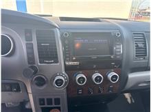 Vehicle Thumb #23
