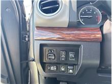 Vehicle Thumb #29