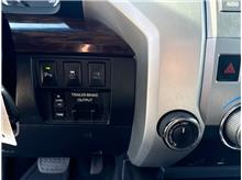 Vehicle Thumb #32