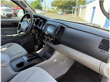 Vehicle Thumb #19
