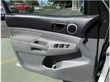 Vehicle Thumb #26