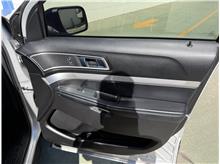 Vehicle Thumb #21
