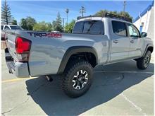 Vehicle Thumb #7