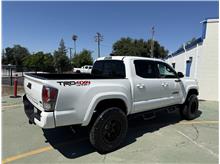 Vehicle Thumb #7