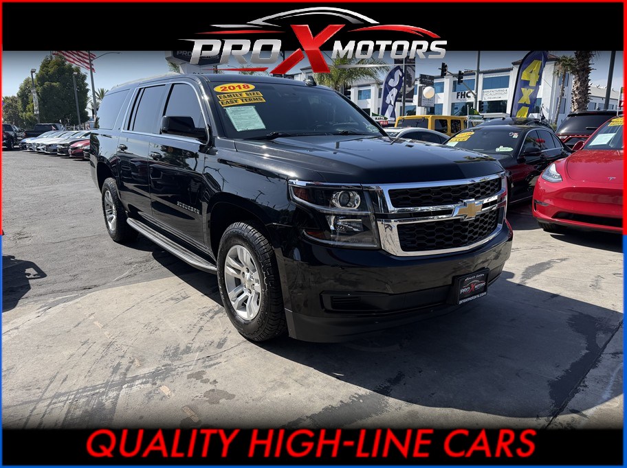 2018 Chevrolet Suburban 4WD 1500 LT's photo