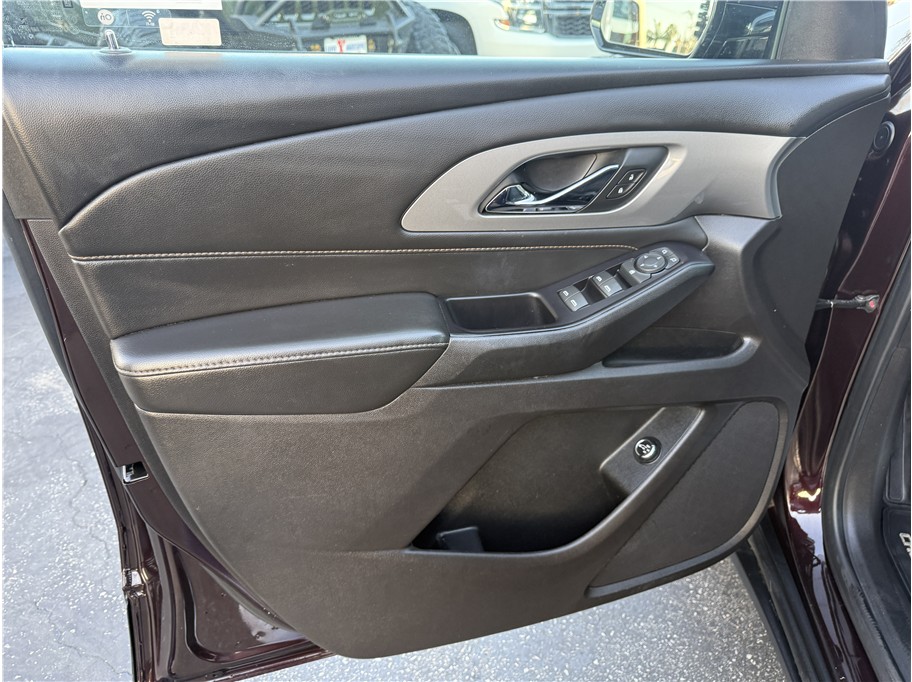 2020 Chevrolet Traverse 1LT - Photo 15
