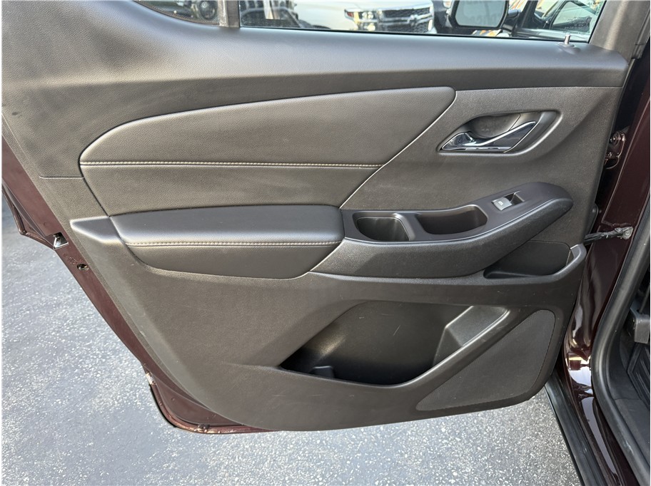 2020 Chevrolet Traverse 1LT - Photo 20