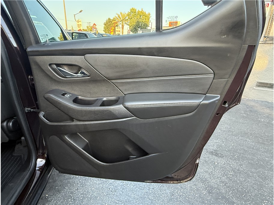 2020 Chevrolet Traverse 1LT - Photo 26