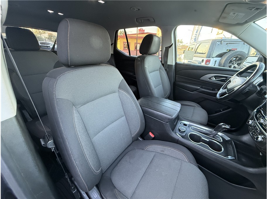 2020 Chevrolet Traverse 1LT - Photo 35