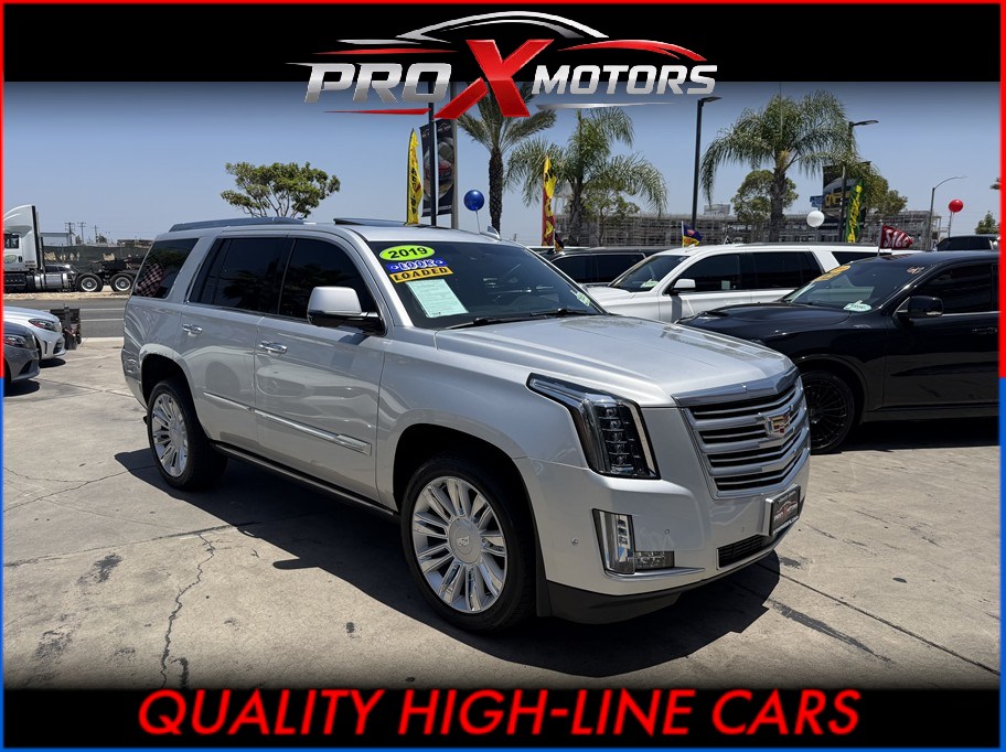 2019 Cadillac Escalade AWD Platinum's photo