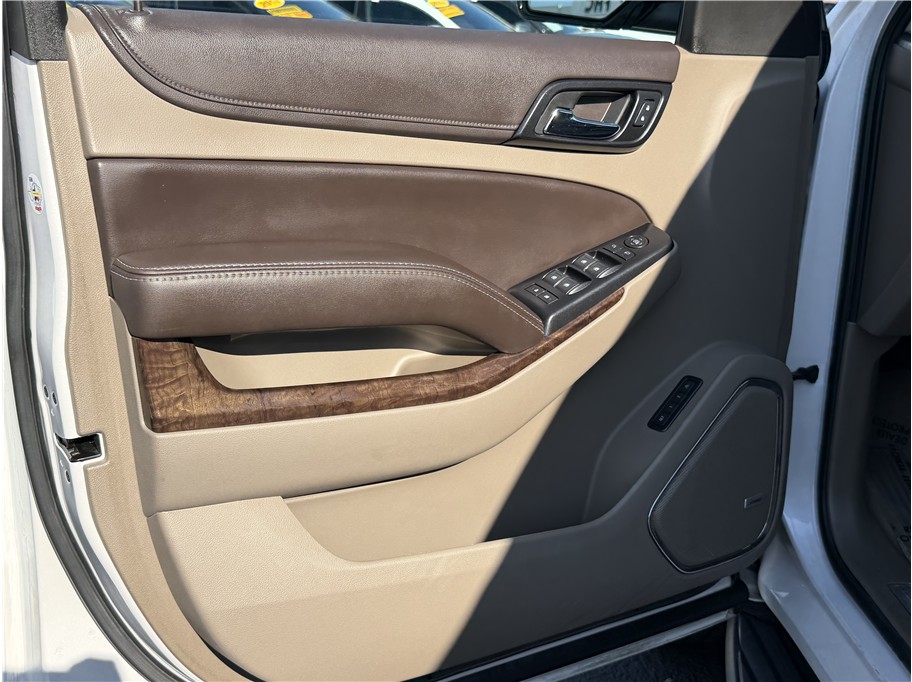 2017 Chevrolet Tahoe LT - Photo 13