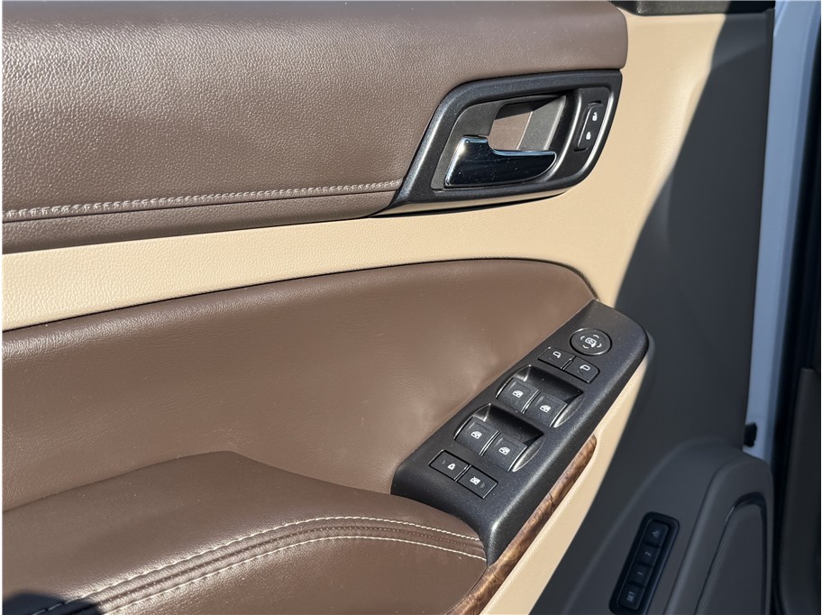 2017 Chevrolet Tahoe LT - Photo 14