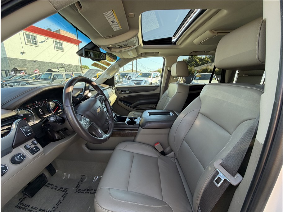 2017 Chevrolet Tahoe LT - Photo 17