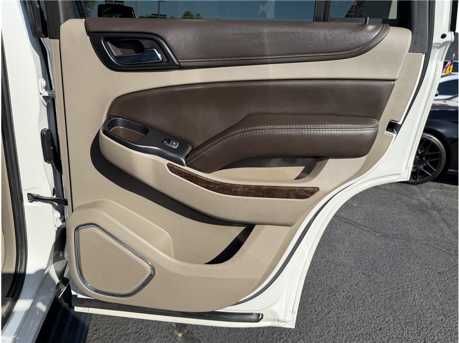 2017 Chevrolet Tahoe LT - Photo 25