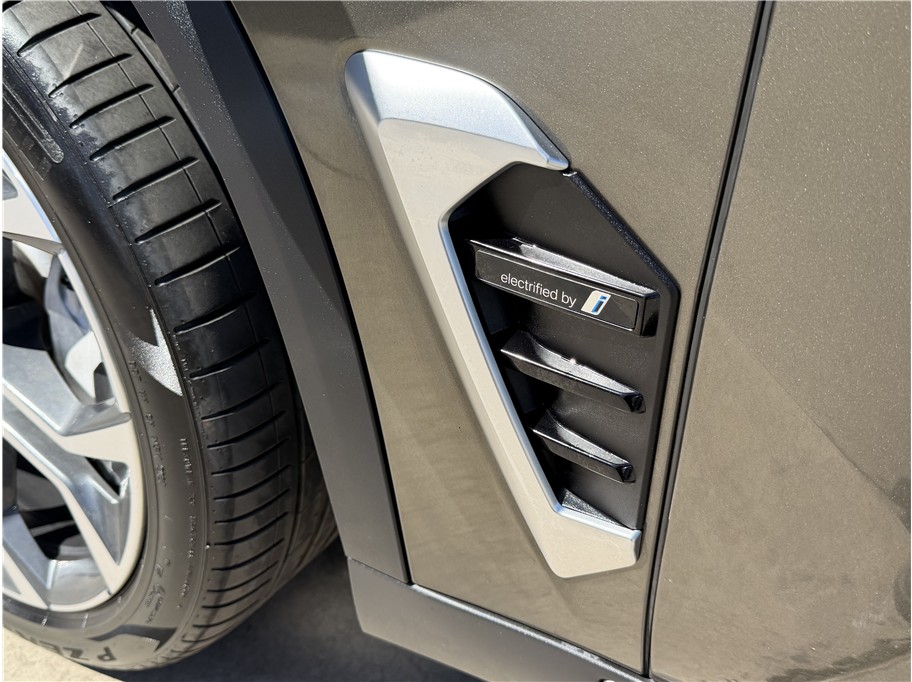 2024 BMW X5 50e - Photo 14
