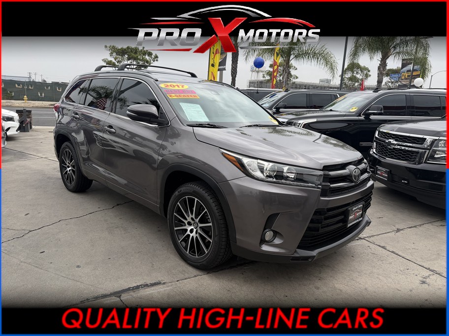 2017 Toyota Highlander SE V6's photo