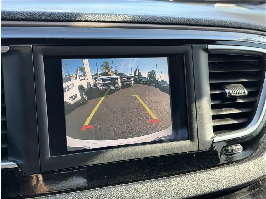 2021 Chrysler Voyager LXI - Photo 51