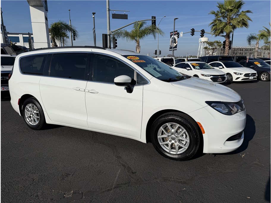 2021 Chrysler Voyager LXI - Photo 52