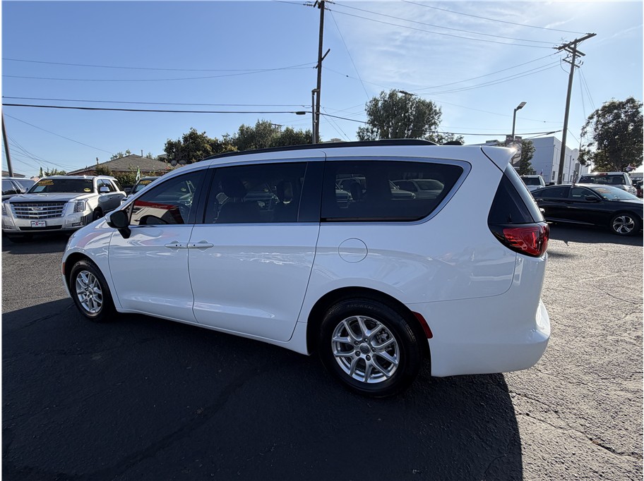 2021 Chrysler Voyager LXI - Photo 56