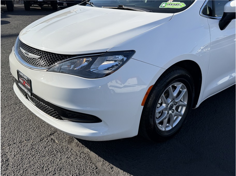 2021 Chrysler Voyager LXI - Photo 58