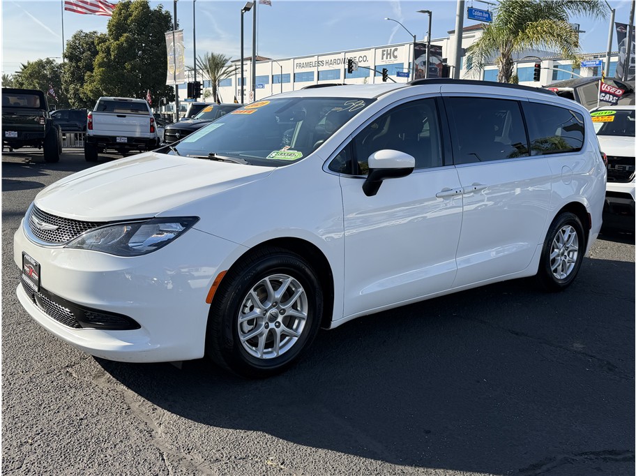 2021 Chrysler Voyager LXI - Photo 60