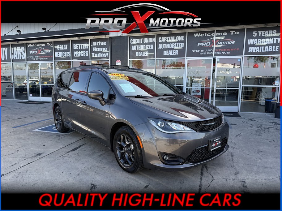 2019 Chrysler Pacifica Touring L Plus