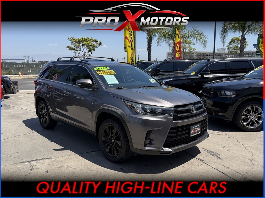 2019 Toyota Highlander SE 4x2 V6's photo