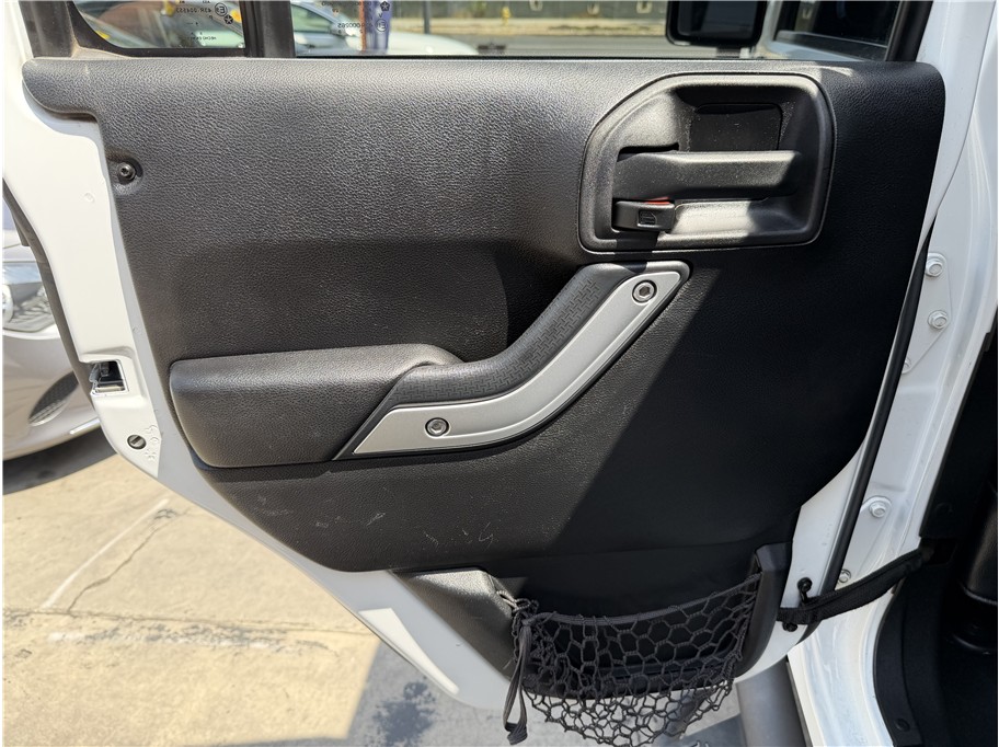2015 Jeep Wrangler Unlimited Freedom Edition - Photo 20