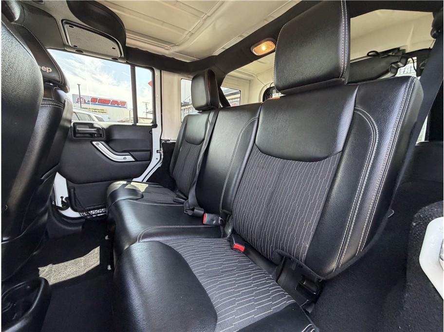 2015 Jeep Wrangler Unlimited Freedom Edition - Photo 23