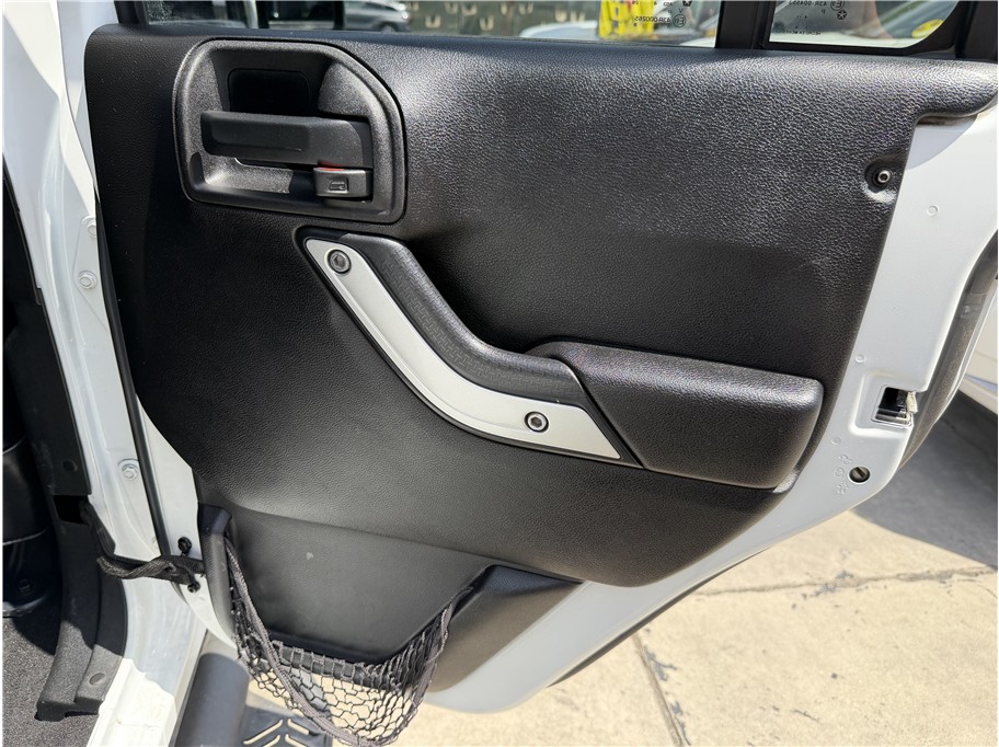 2015 Jeep Wrangler Unlimited Freedom Edition - Photo 25