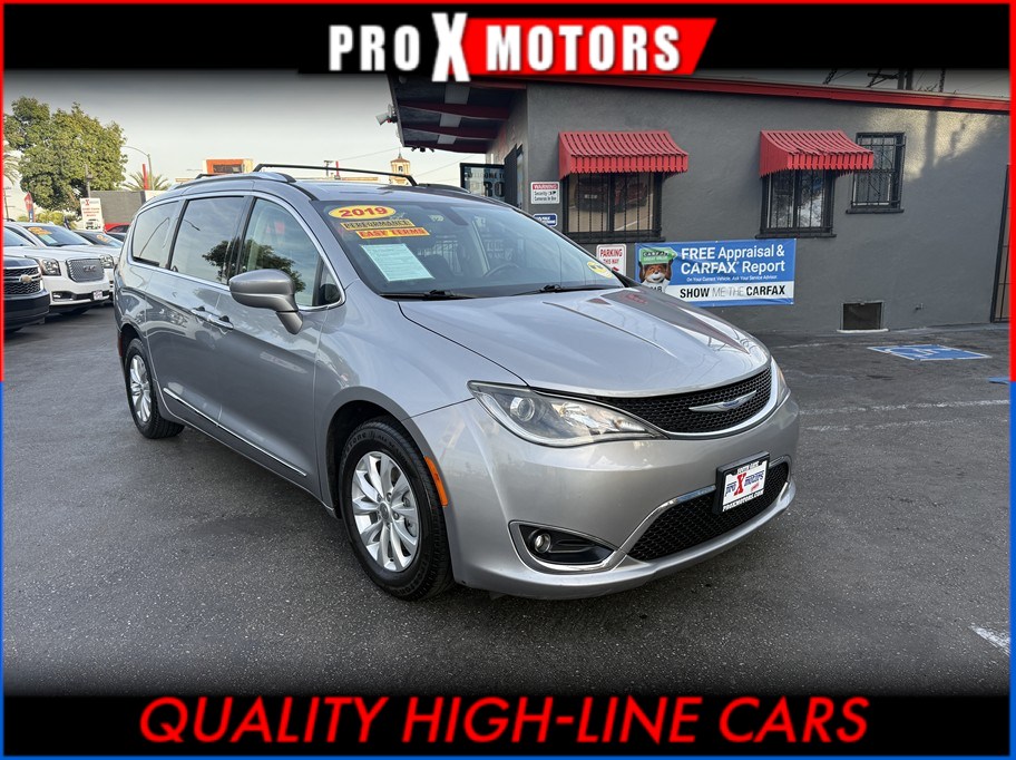 2019 Chrysler Pacifica Touring L
