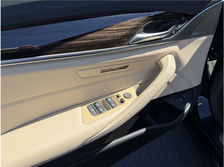 2020 BMW 5 Series 530i - Photo 15