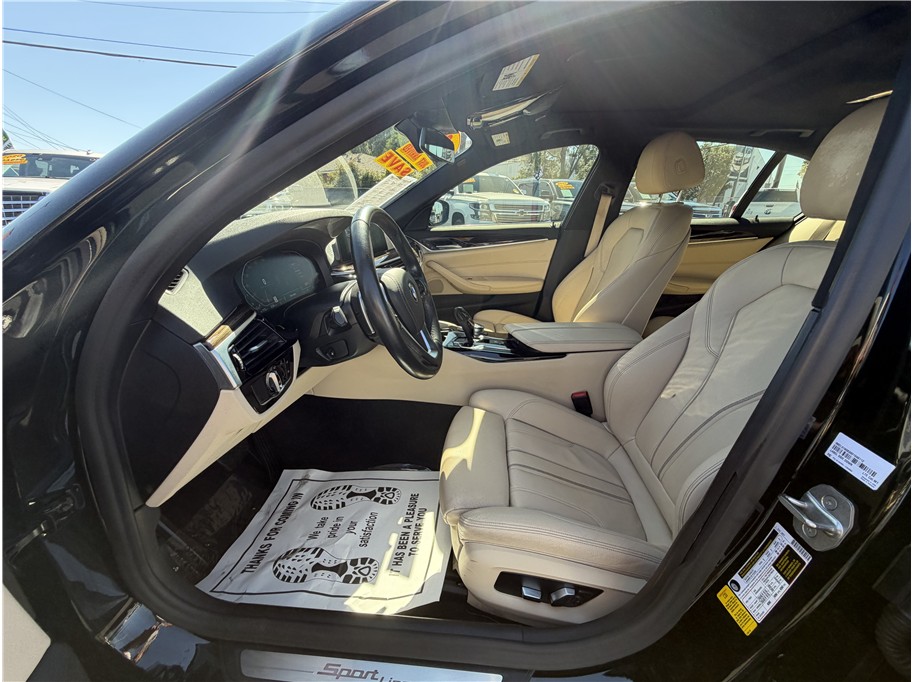 2020 BMW 5 Series 530i - Photo 17