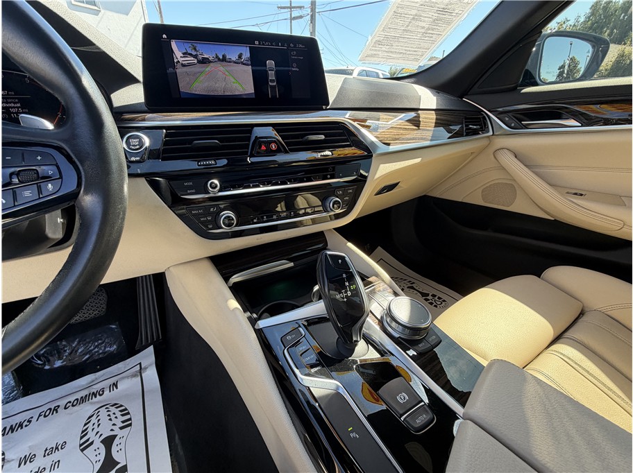 2020 BMW 5 Series 530i - Photo 35