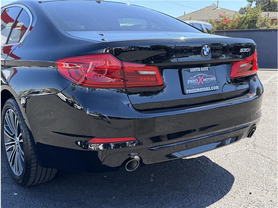 2020 BMW 5 Series 530i - Photo 46