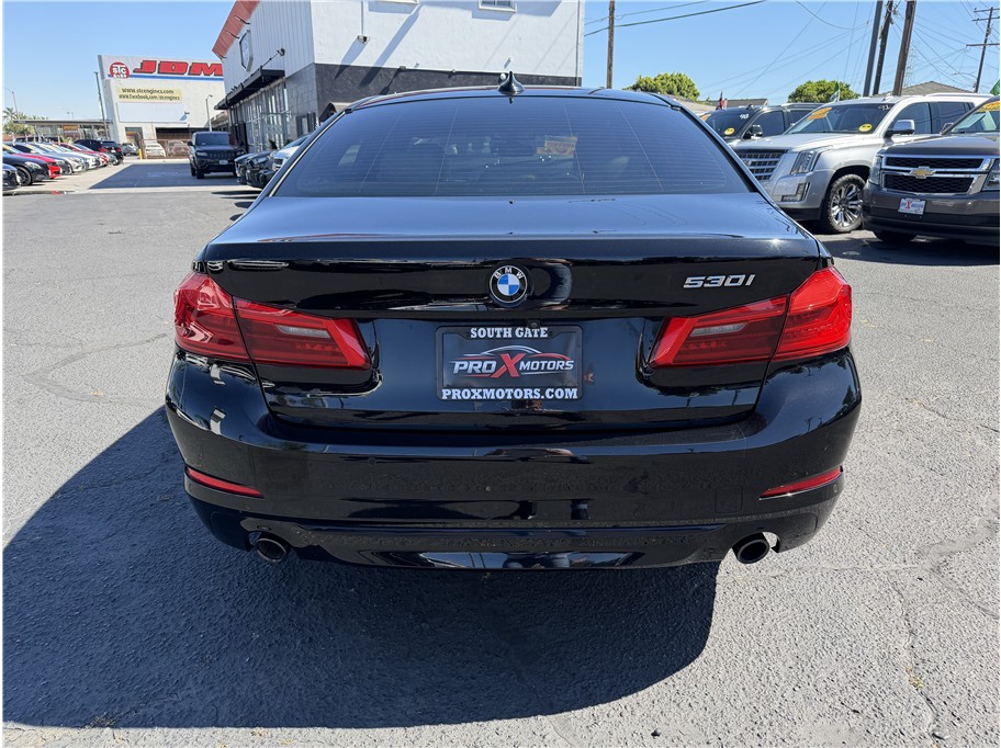 2020 BMW 5 Series 530i - Photo 6